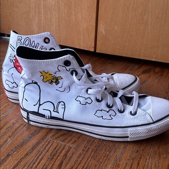 Converse Other - Converse White High-Top Sneakers with Snoopy & Woodstock Art